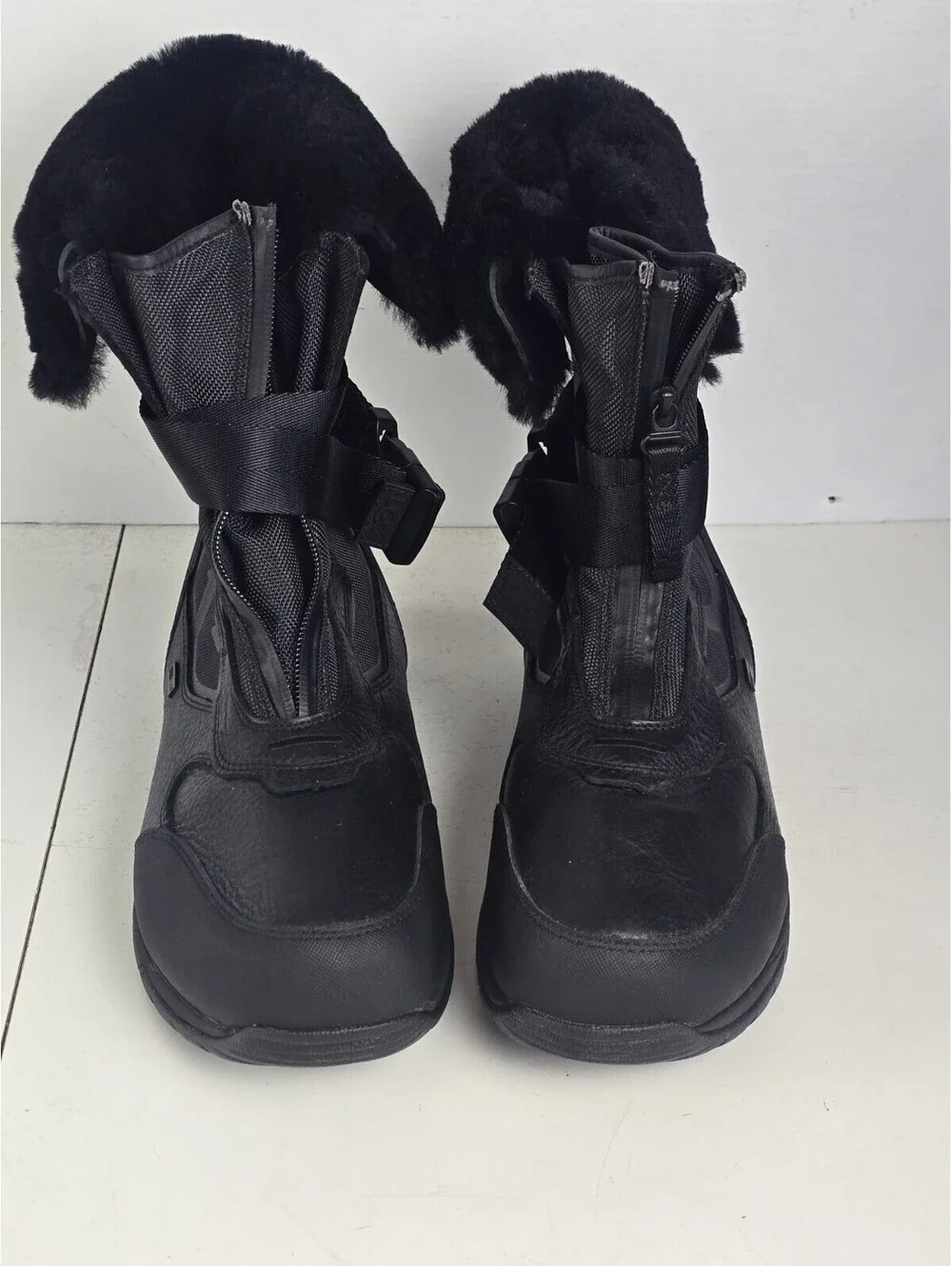 UGG TAHOE Boots Black Leather Sheepskin Waterproof Cold Weather Snow men's US 9